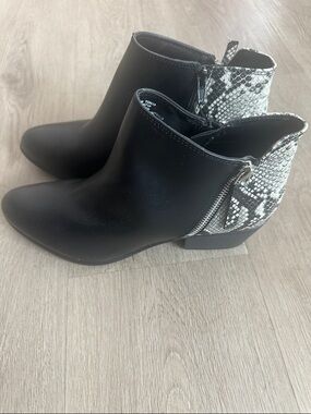 Esprit Women's Black Ankle Boots with Snake-Print Accent